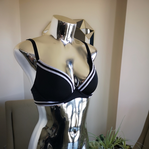 🔥2/20🔥Lasenza Bras 32D - Picture 3 of 6